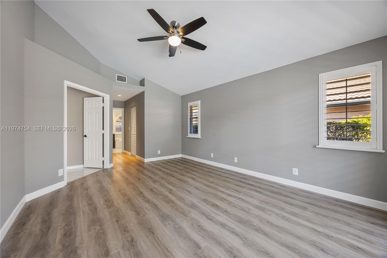 ORCHID ISLAND - Residential