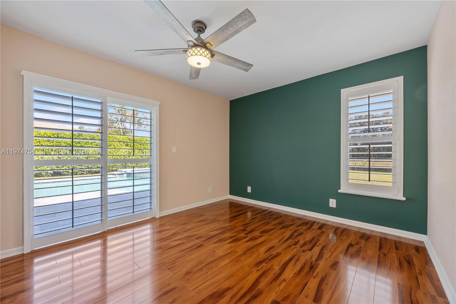 ORCHID ISLAND - Residential