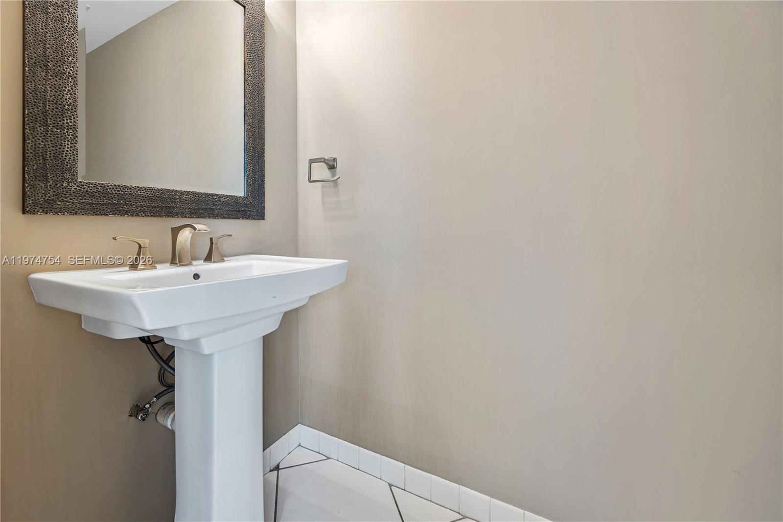 ORCHID ISLAND - Residential