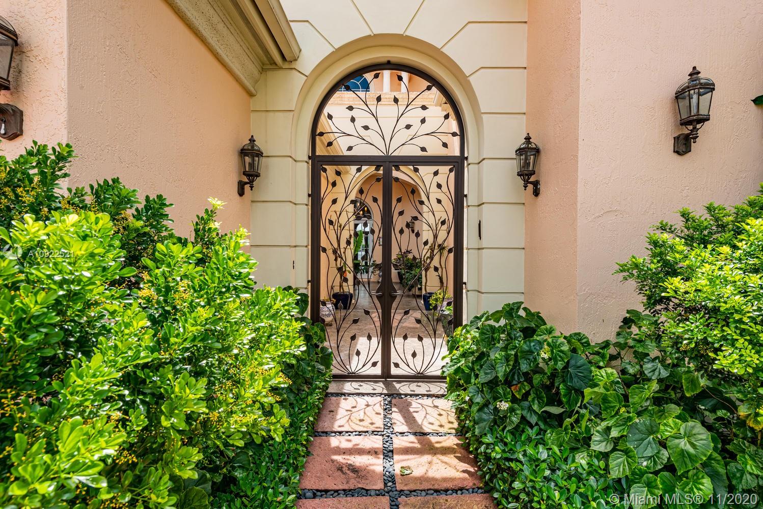 ISLAND ESTATES - Residential