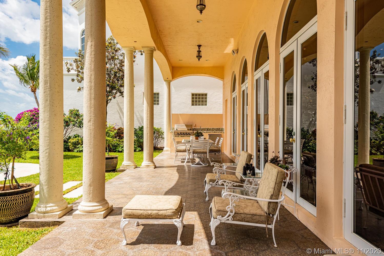 ISLAND ESTATES - Residential