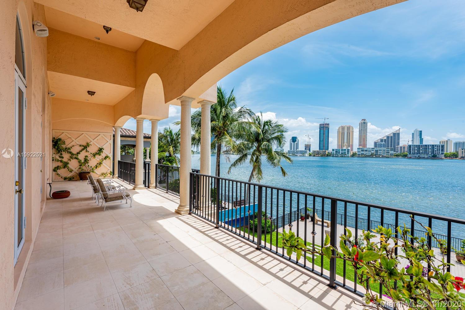 ISLAND ESTATES - Residential