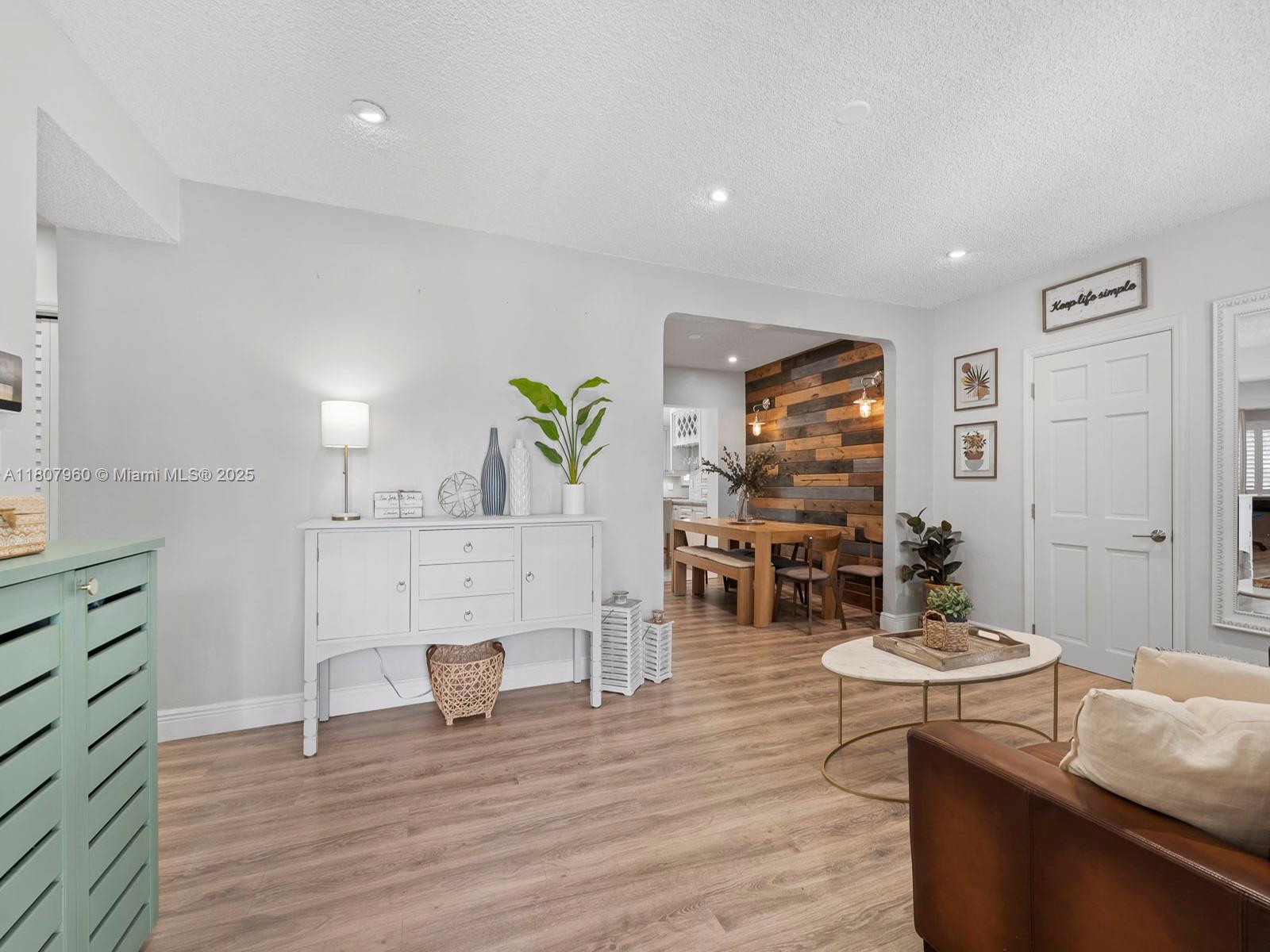 5930 SW 13th Ter