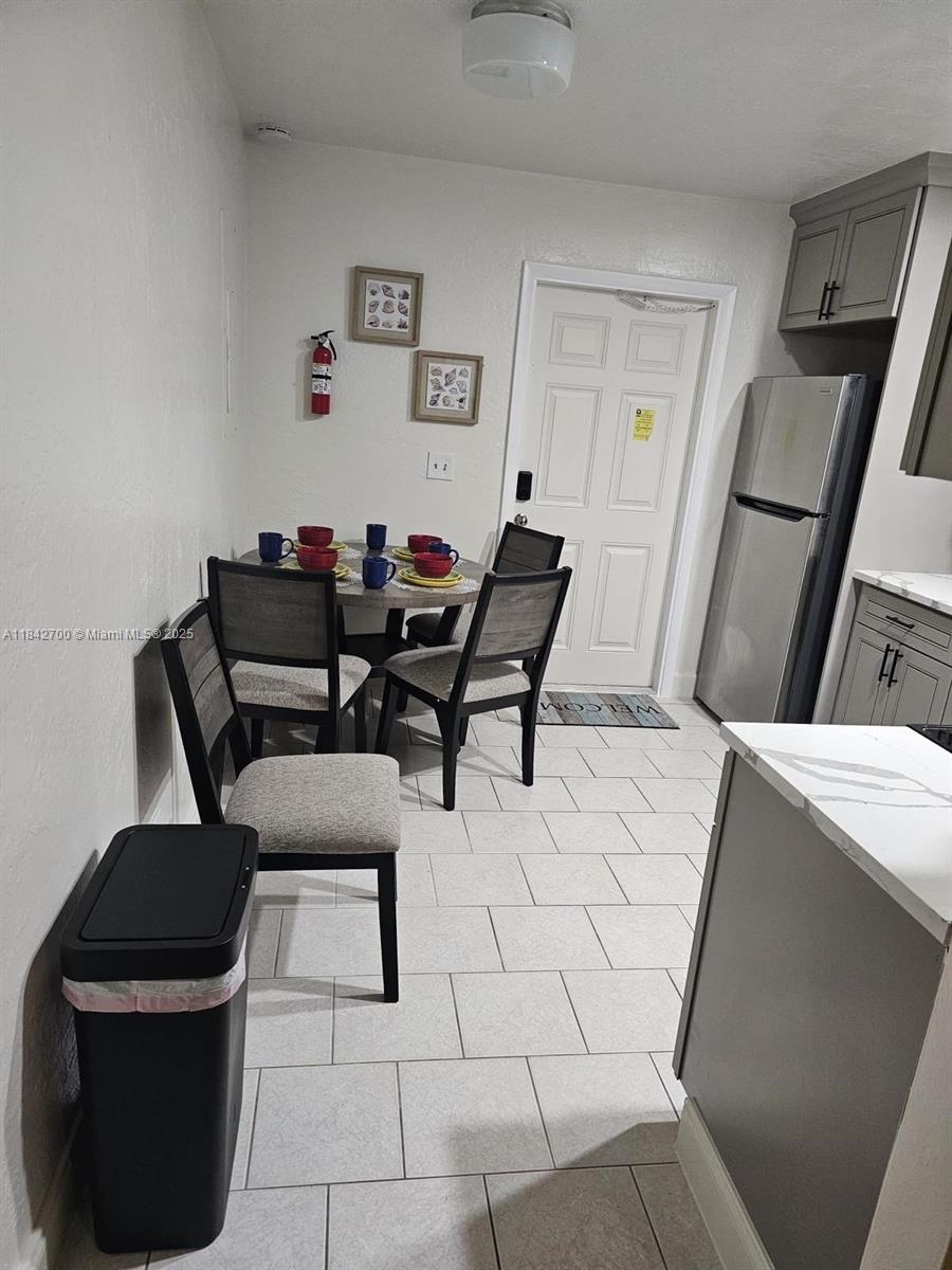 HOLLYWOOD BEACH GARDENS - Residential Lease