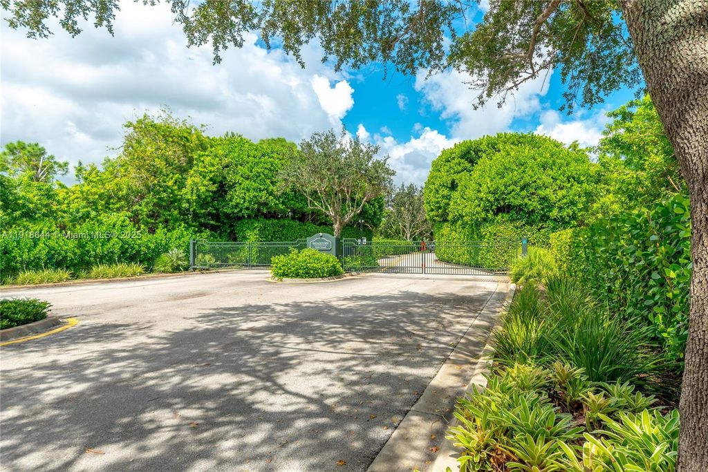 Photo of 11609 SE Florida Ave, Hobe Sound, FL 33455 (MLS # A11918644)