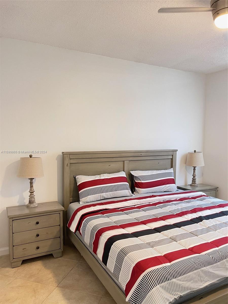 TOWER CONDO AT CITYPLACE - Residential