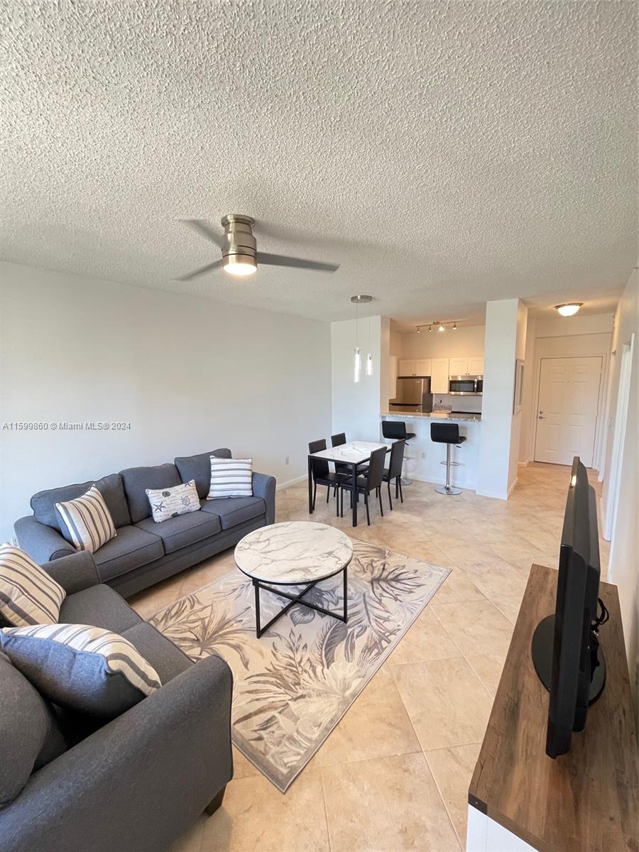 TOWER CONDO AT CITYPLACE - Residential