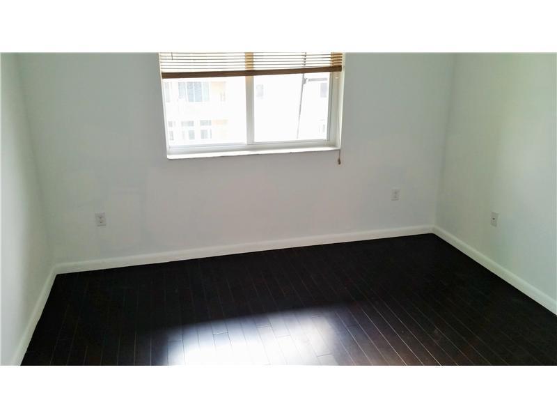 SAN LORENZO CONDO - Residential Lease