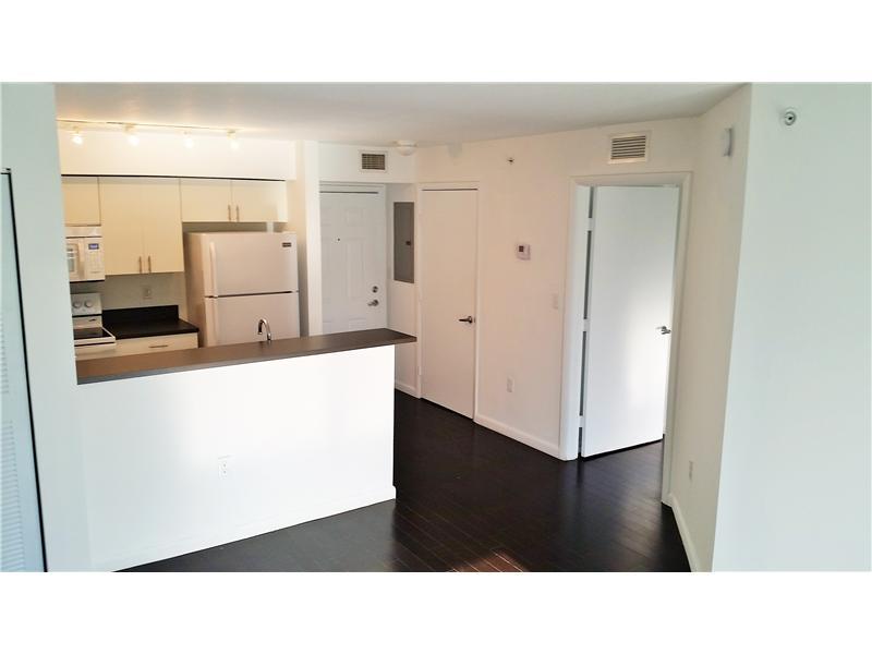 SAN LORENZO CONDO - Residential Lease