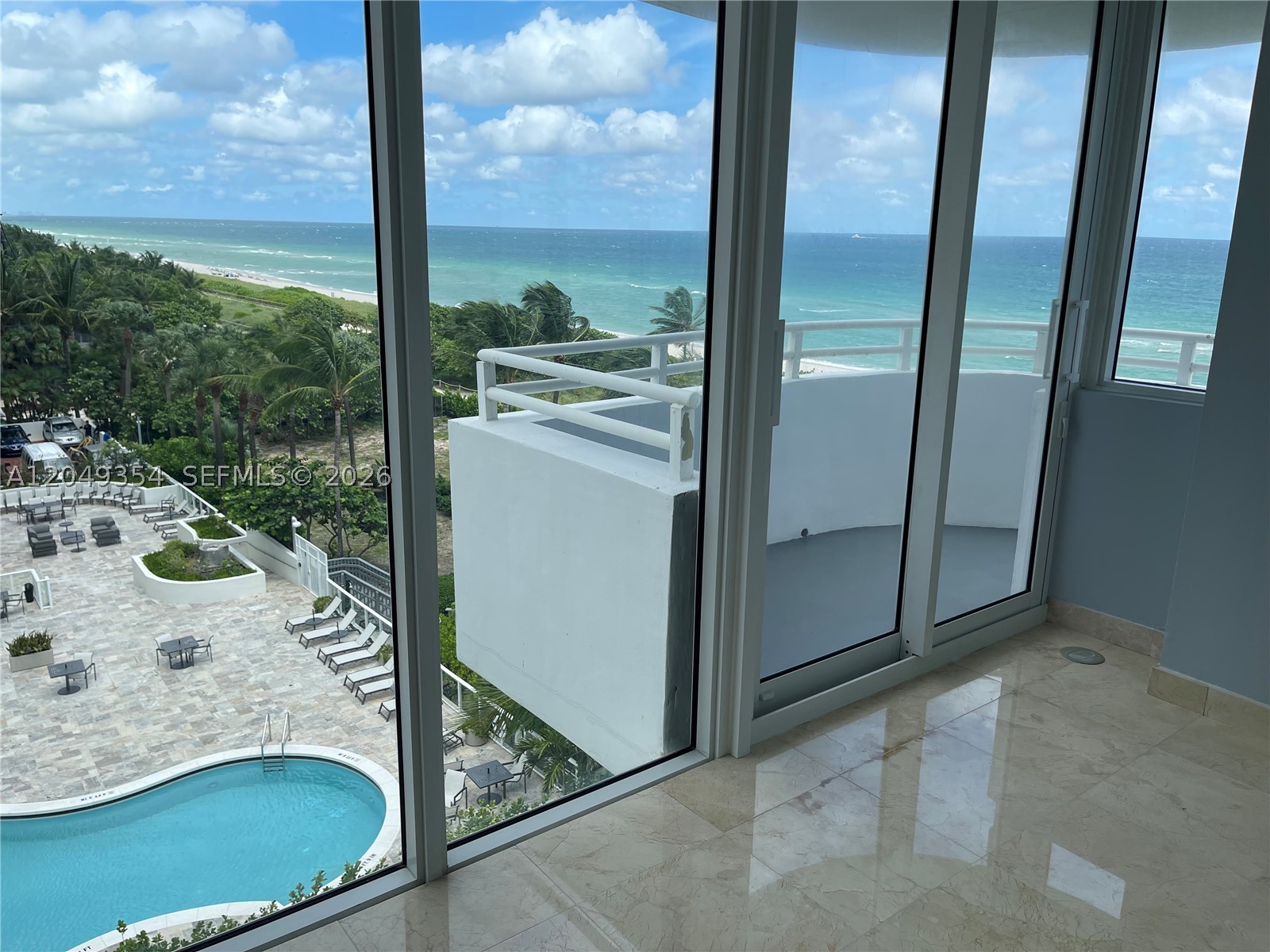 8911 Collins Ave 505
