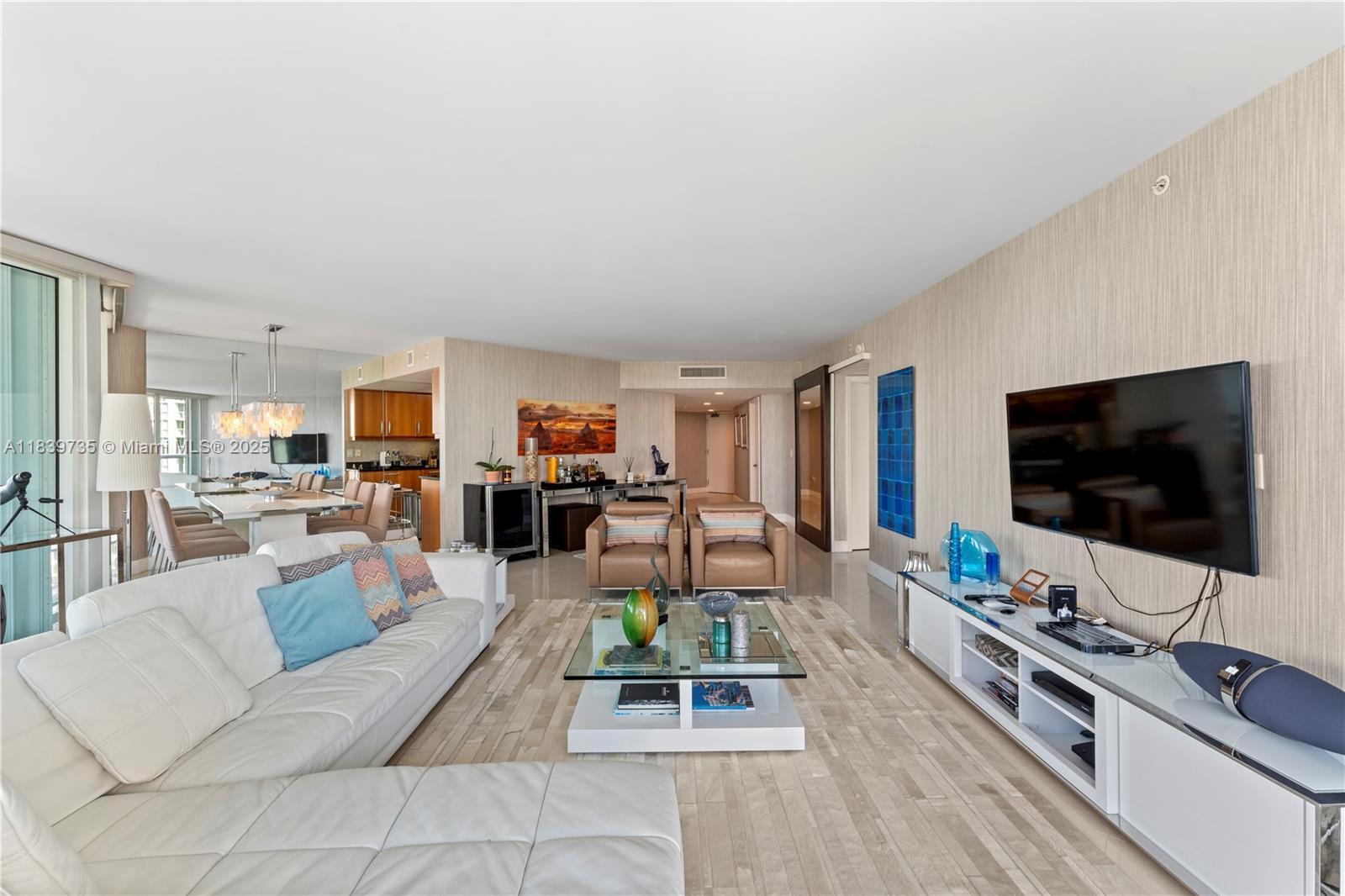 16500 Collins Ave 653