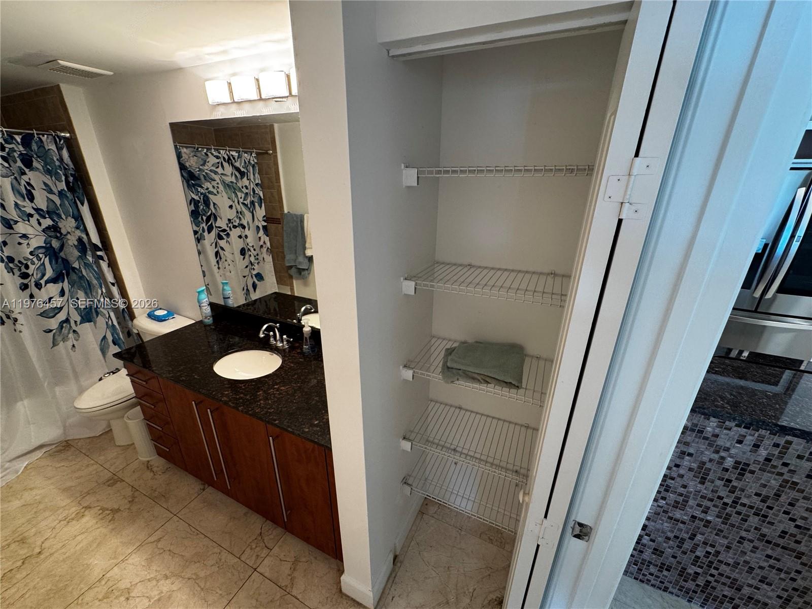 TOSCANO CONDO - Residential