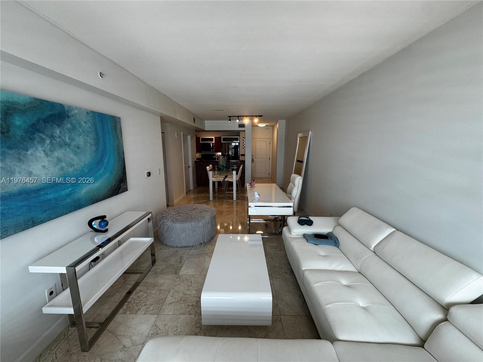 TOSCANO CONDO - Residential