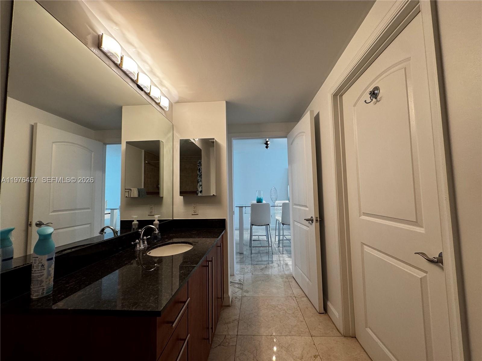 TOSCANO CONDO - Residential