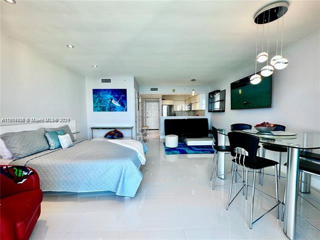 WAVE CONDO - Residential Lease