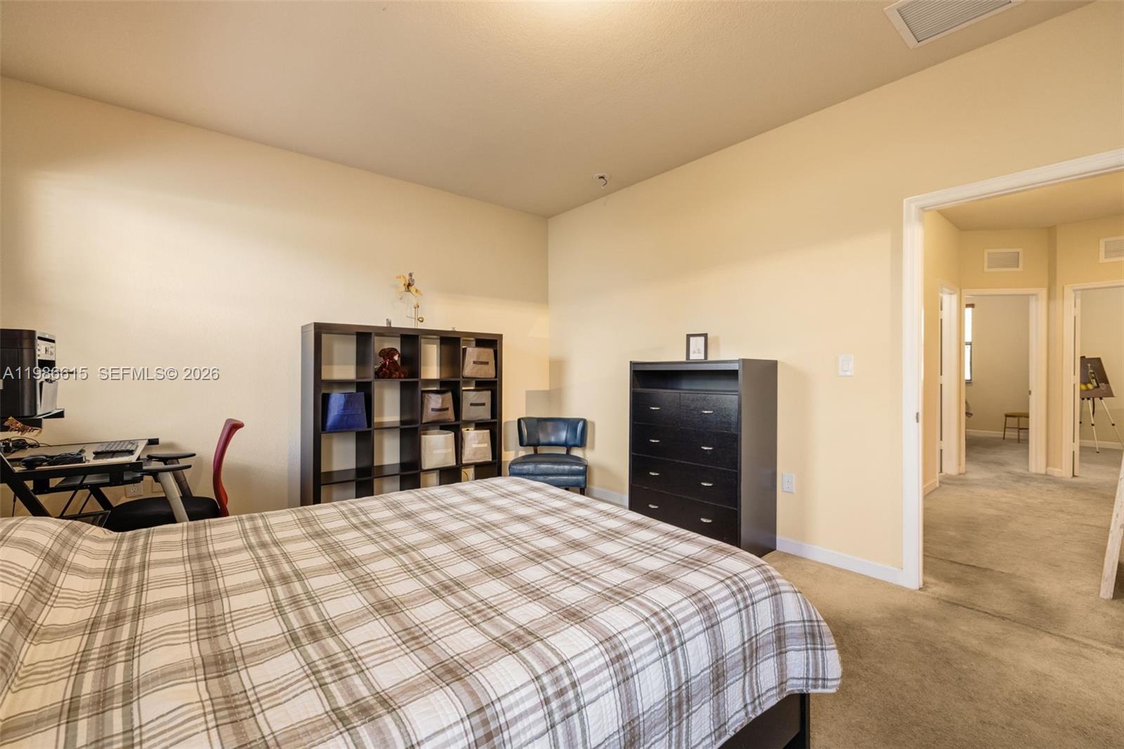 INTERLAKEN - Residential