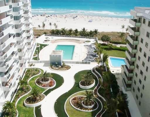 THE DECOPLAGE CONDO - Residential Lease