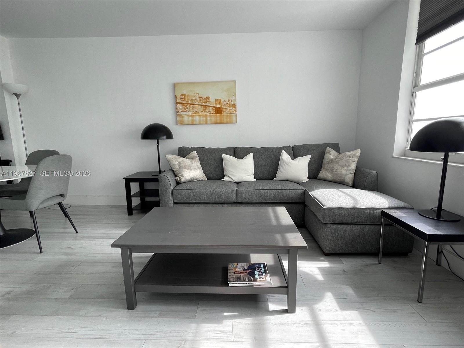 THE DECOPLAGE CONDO - Residential Lease