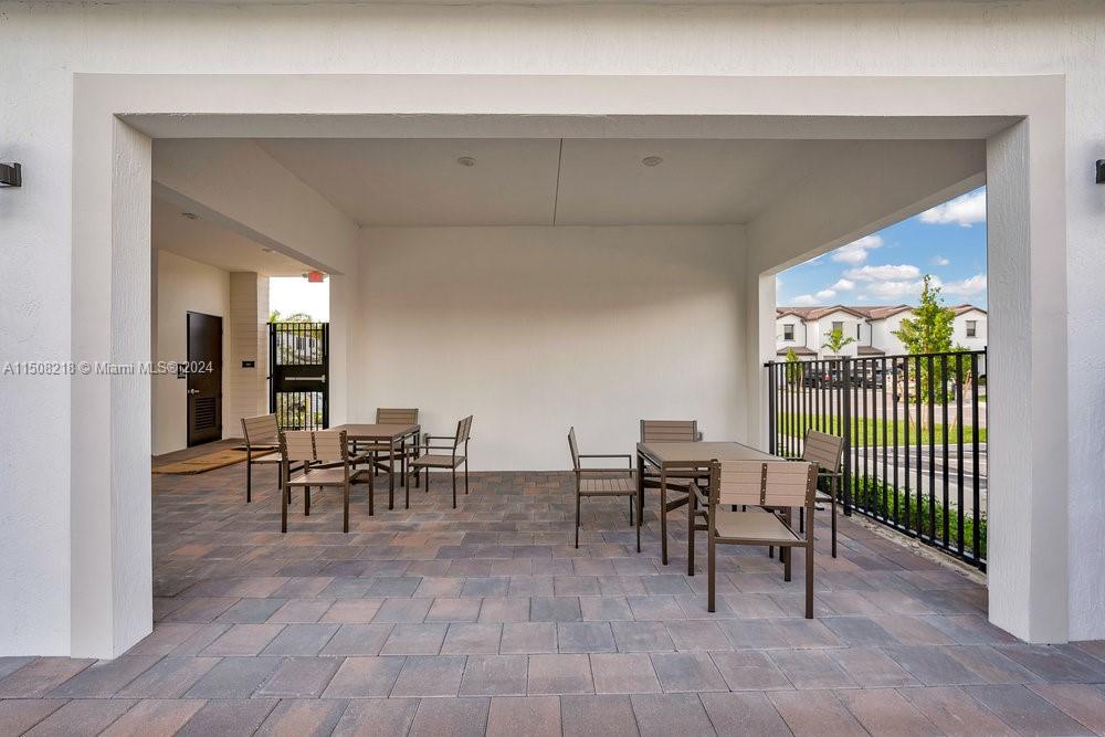 SUNSET PINES - Residential Lease