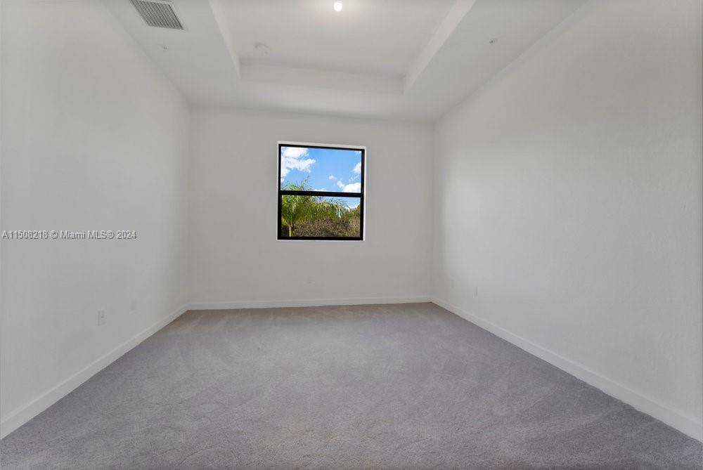 SUNSET PINES - Residential Lease