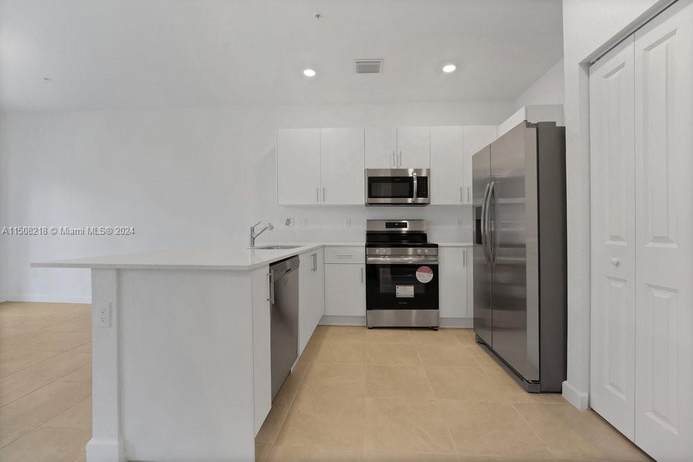 SUNSET PINES - Residential Lease
