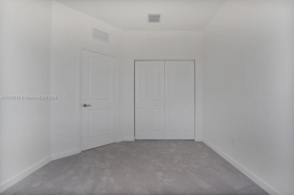 SUNSET PINES - Residential Lease