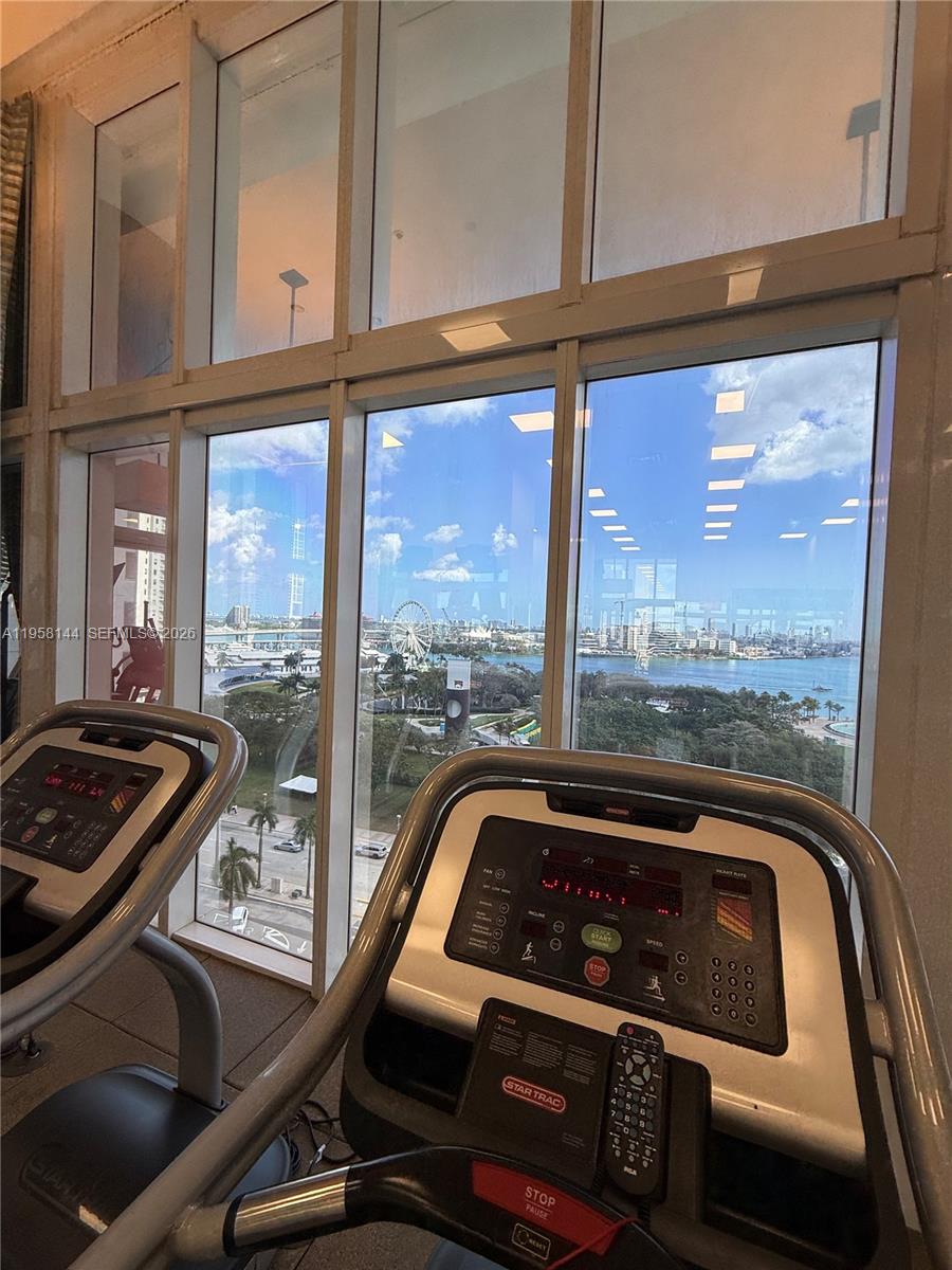 50 BISCAYNE CONDO - Residential Lease