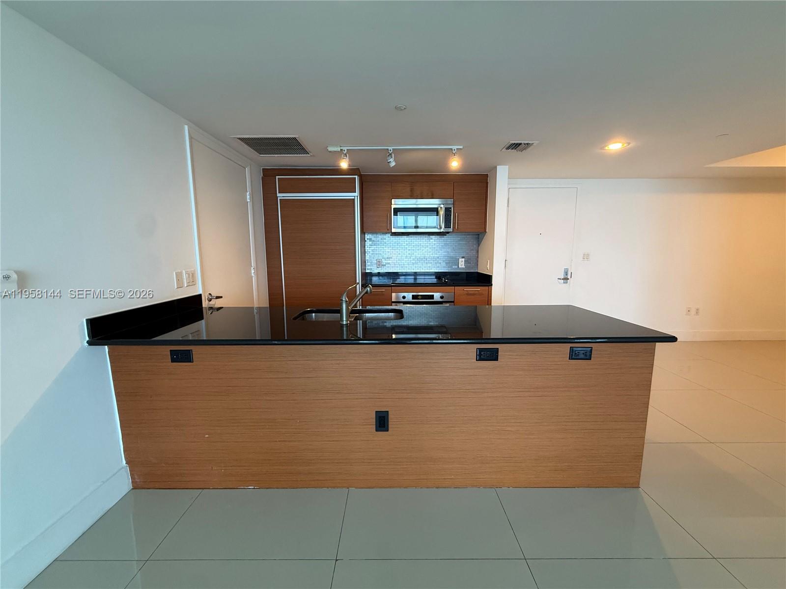 50 BISCAYNE CONDO - Residential Lease