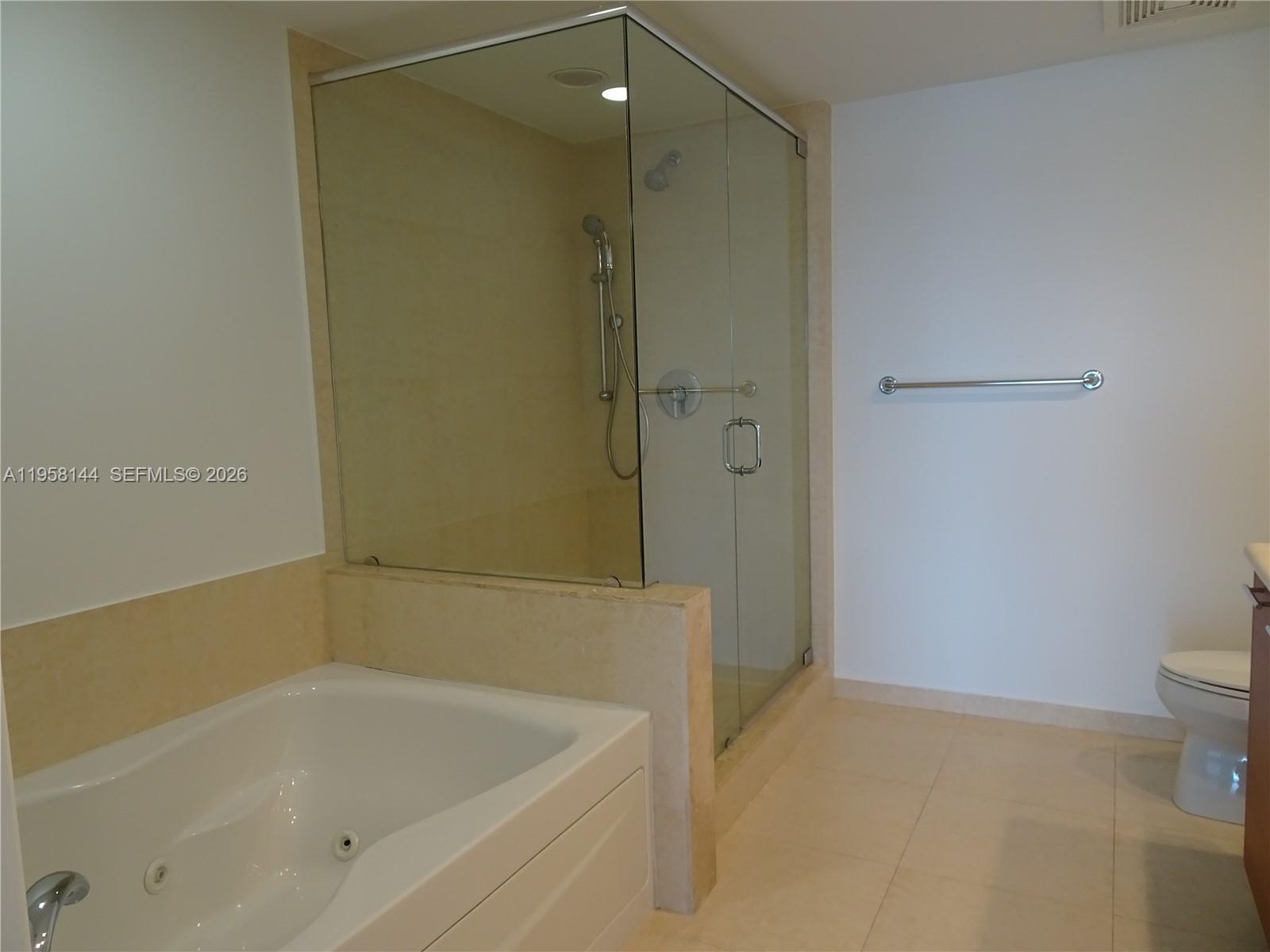 50 BISCAYNE CONDO - Residential Lease