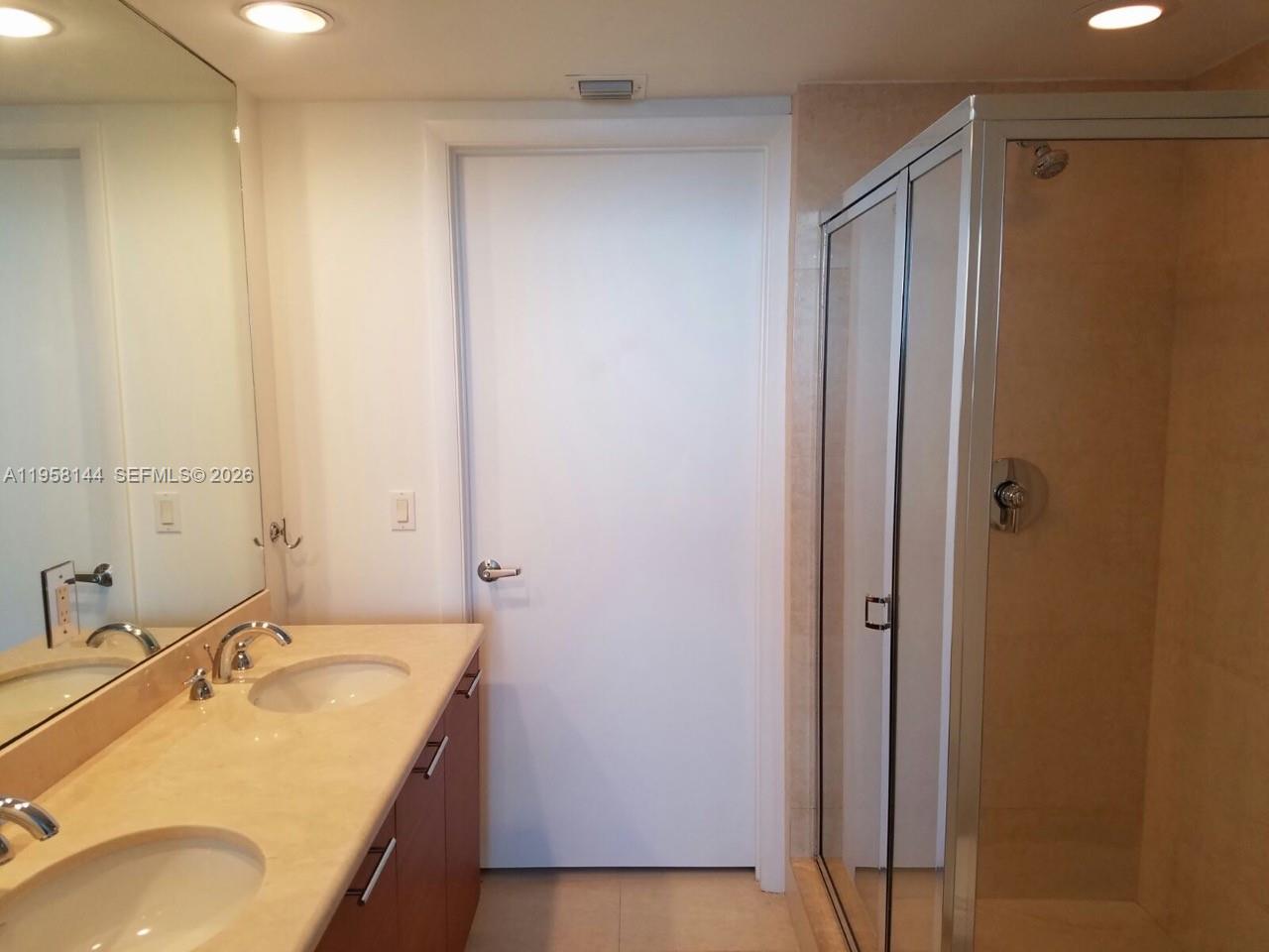 50 BISCAYNE CONDO - Residential Lease