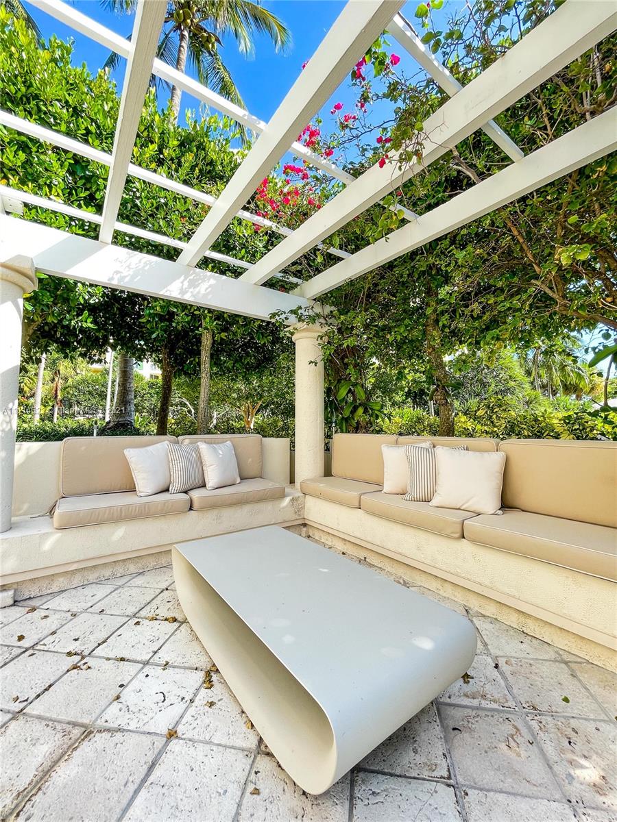 GRAND BAY TOWER CONDO - Residential