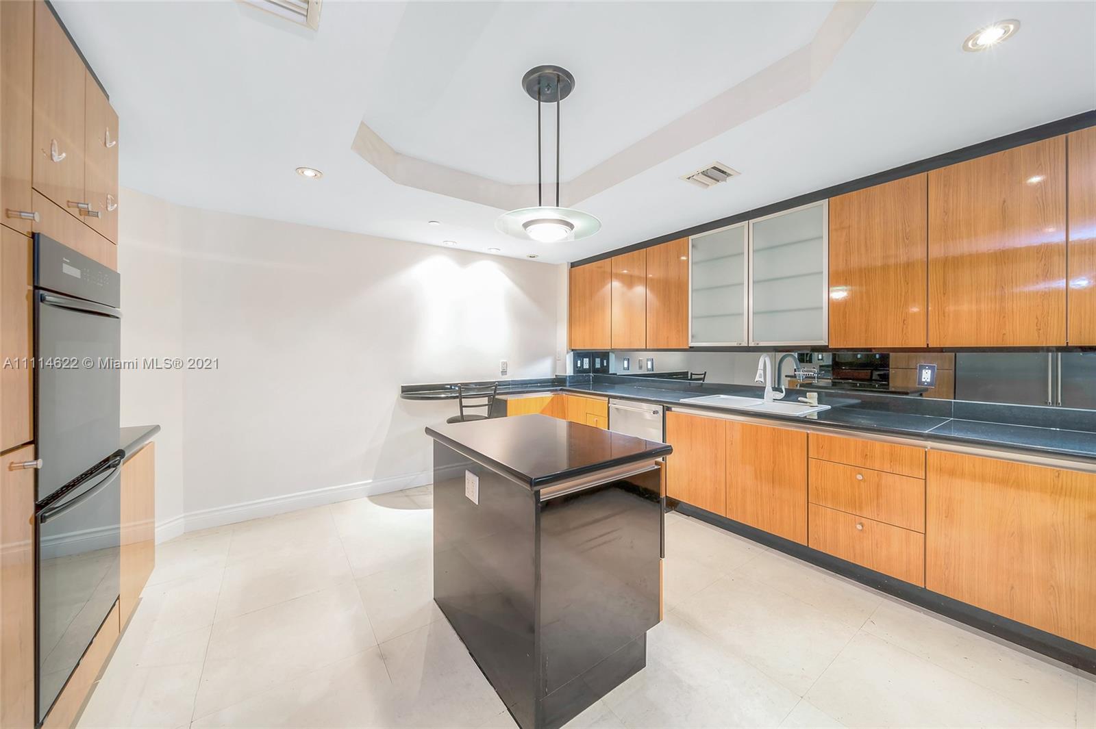 GRAND BAY TOWER CONDO - Residential