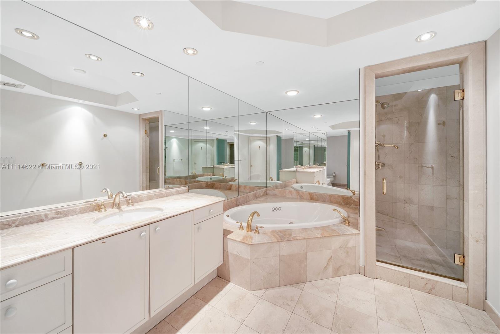 GRAND BAY TOWER CONDO - Residential