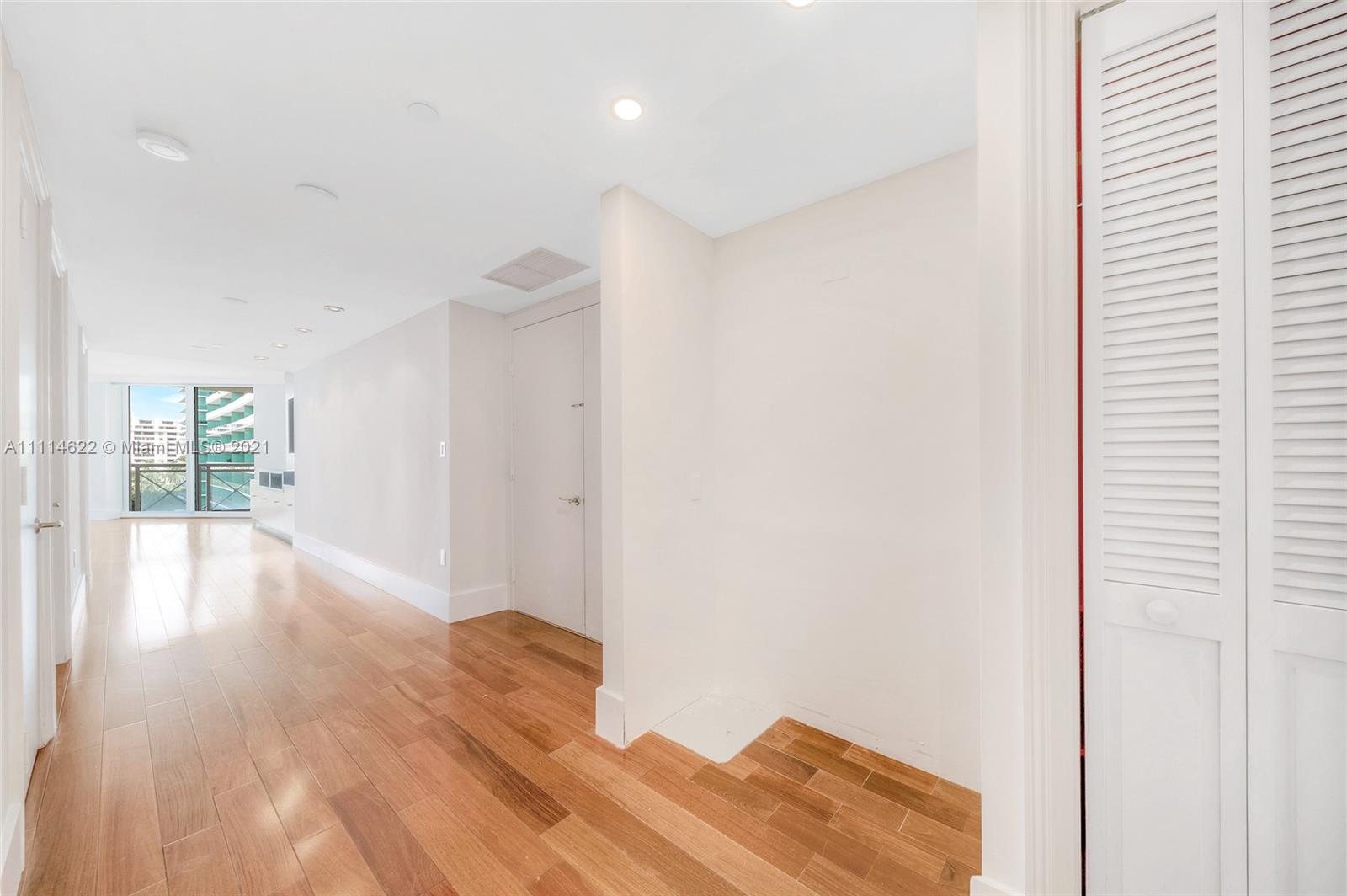 GRAND BAY TOWER CONDO - Residential