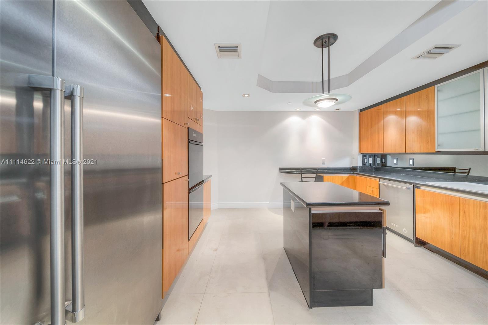 GRAND BAY TOWER CONDO - Residential