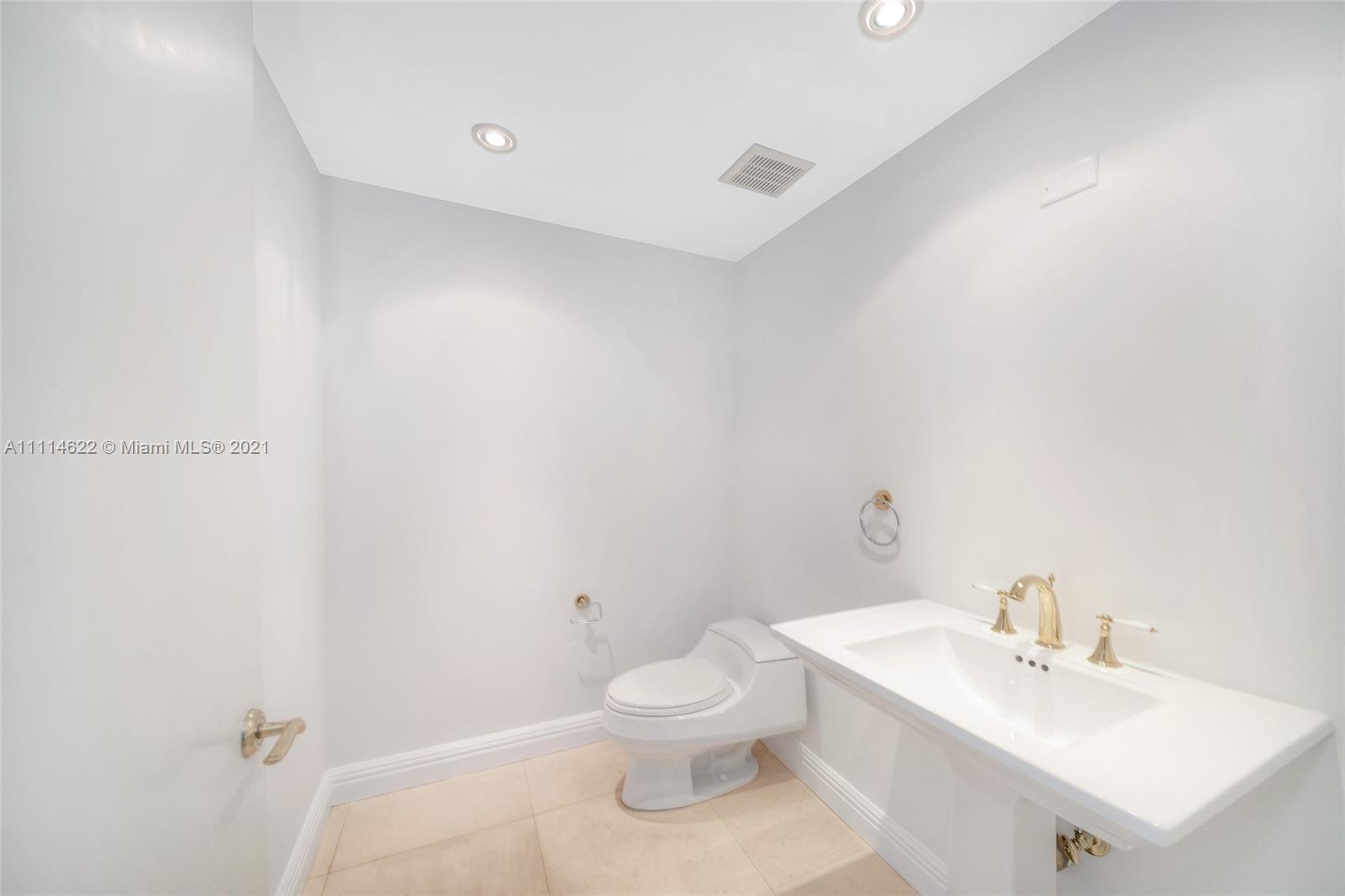 GRAND BAY TOWER CONDO - Residential