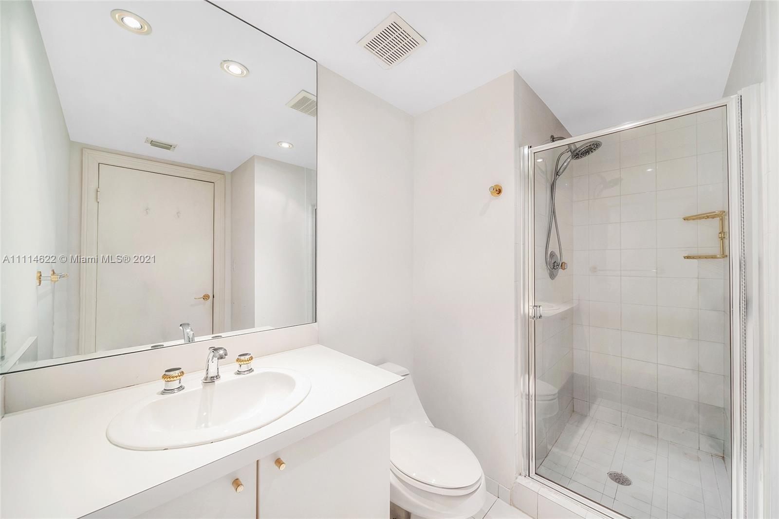 GRAND BAY TOWER CONDO - Residential