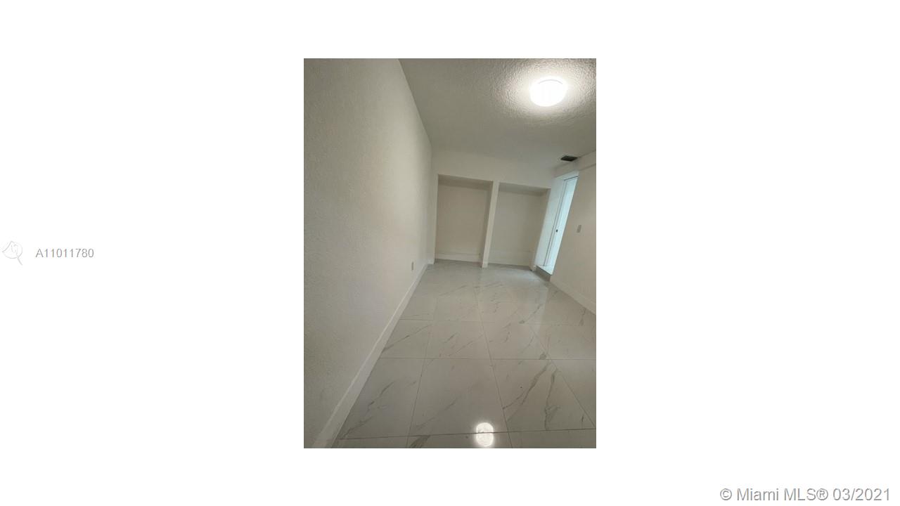 BRIAN MANORS - Residential