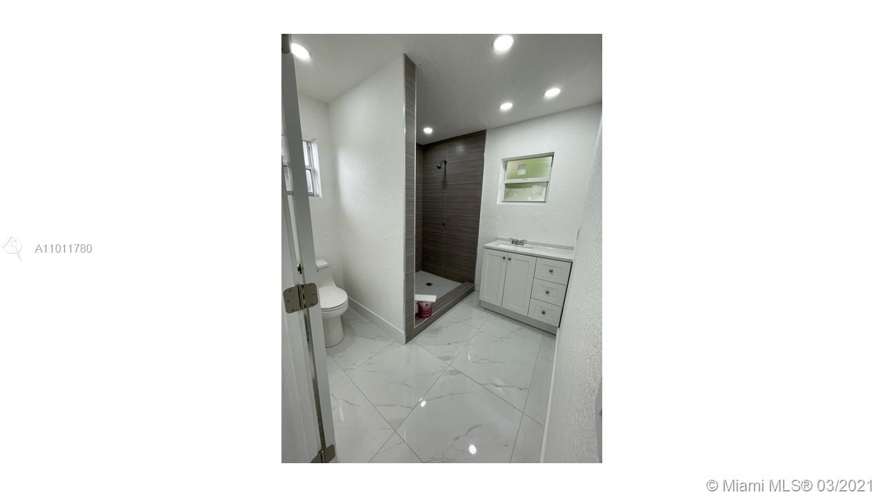 BRIAN MANORS - Residential