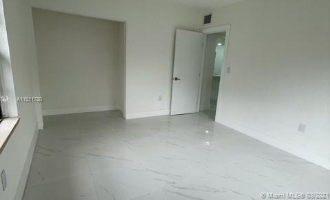 BRIAN MANORS - Residential