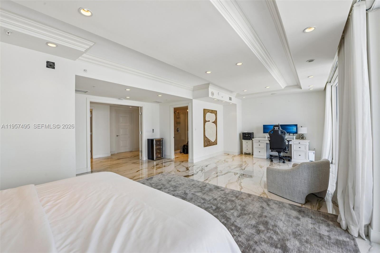 DIPLOMAT OCEANFRONT RESID - Residential