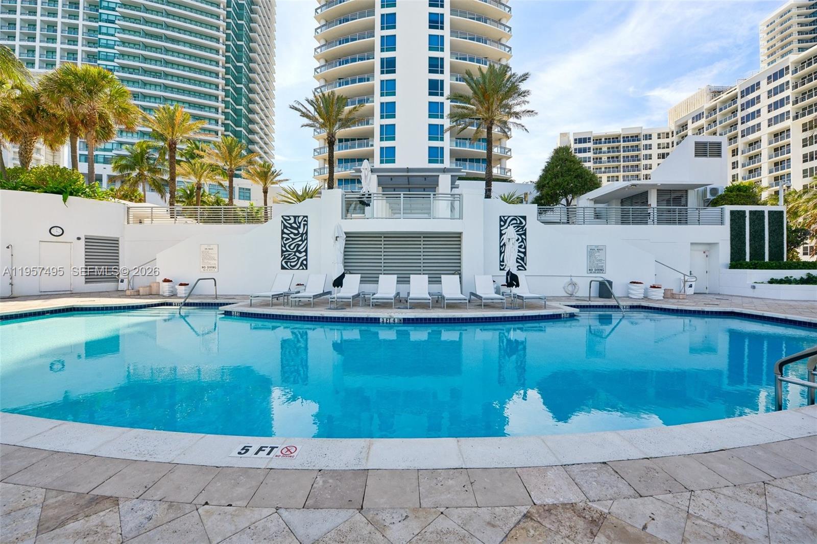 DIPLOMAT OCEANFRONT RESID - Residential