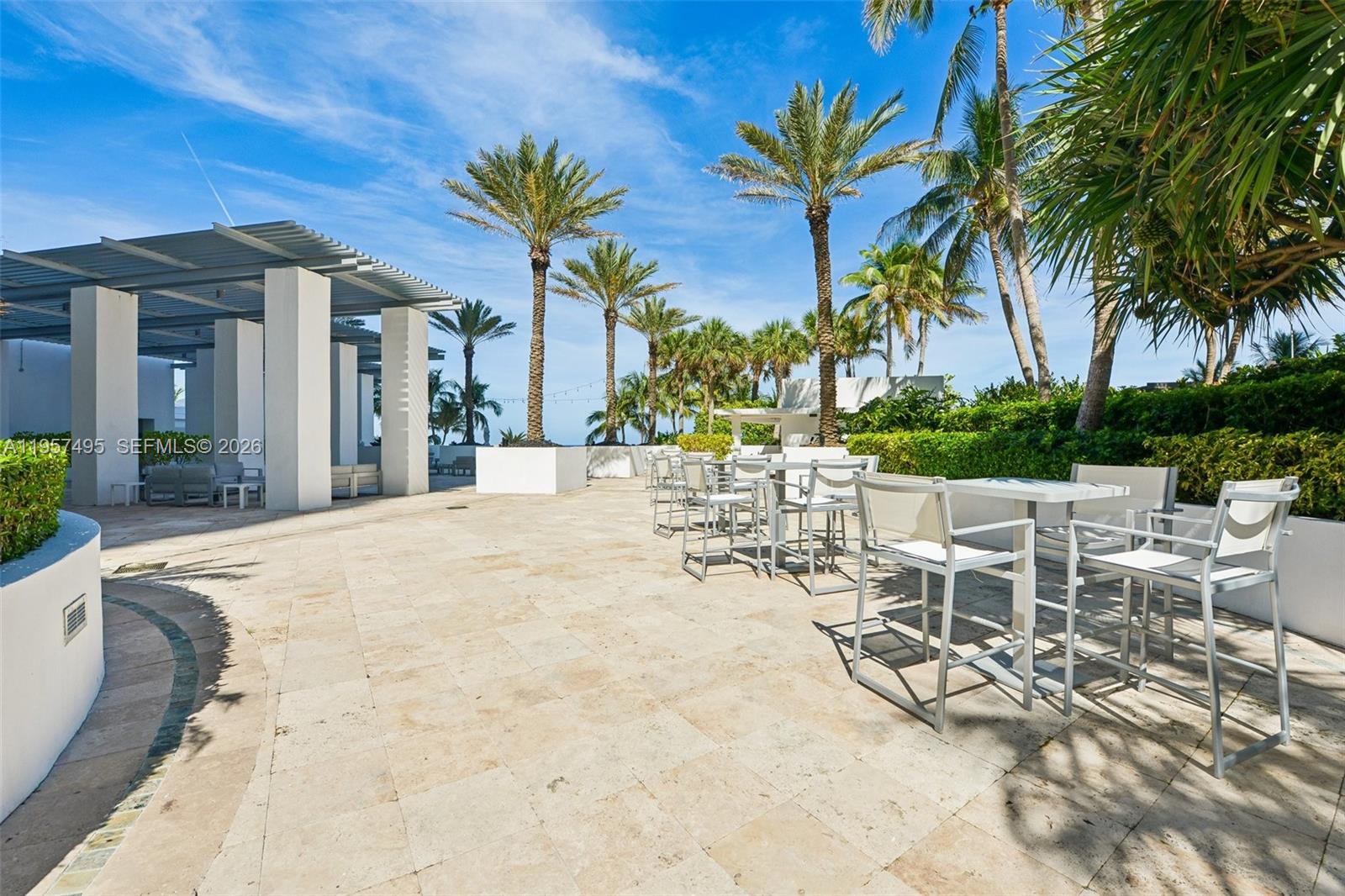 DIPLOMAT OCEANFRONT RESID - Residential