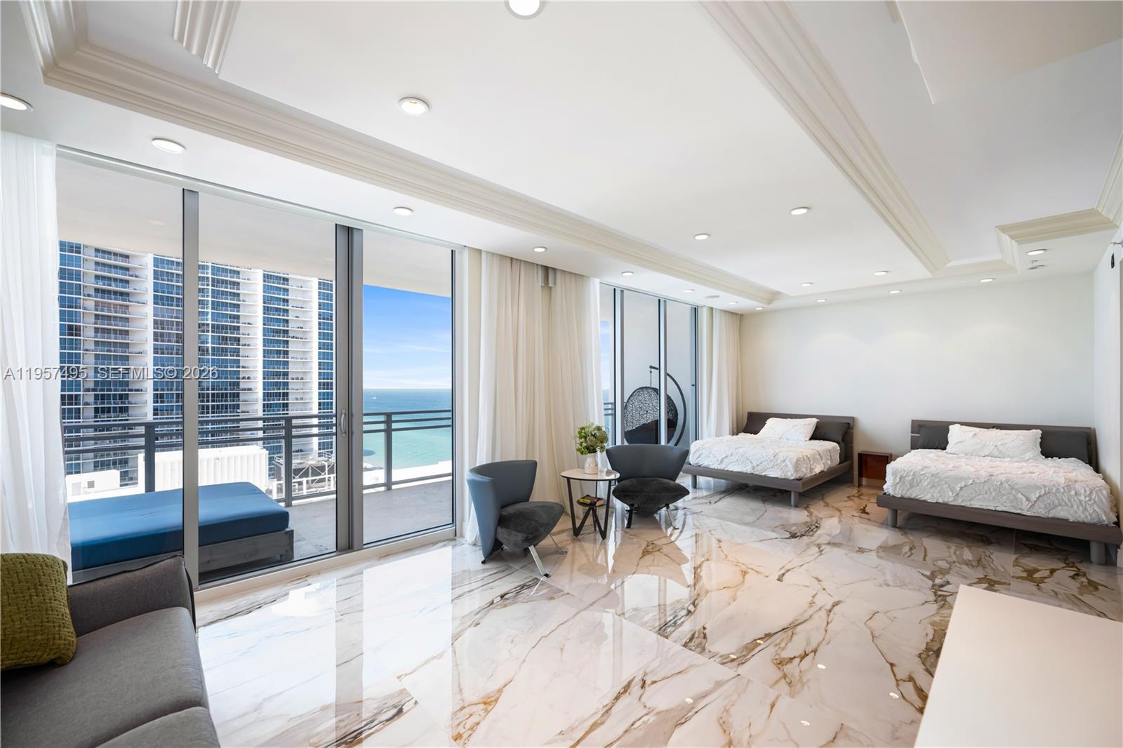 DIPLOMAT OCEANFRONT RESID - Residential