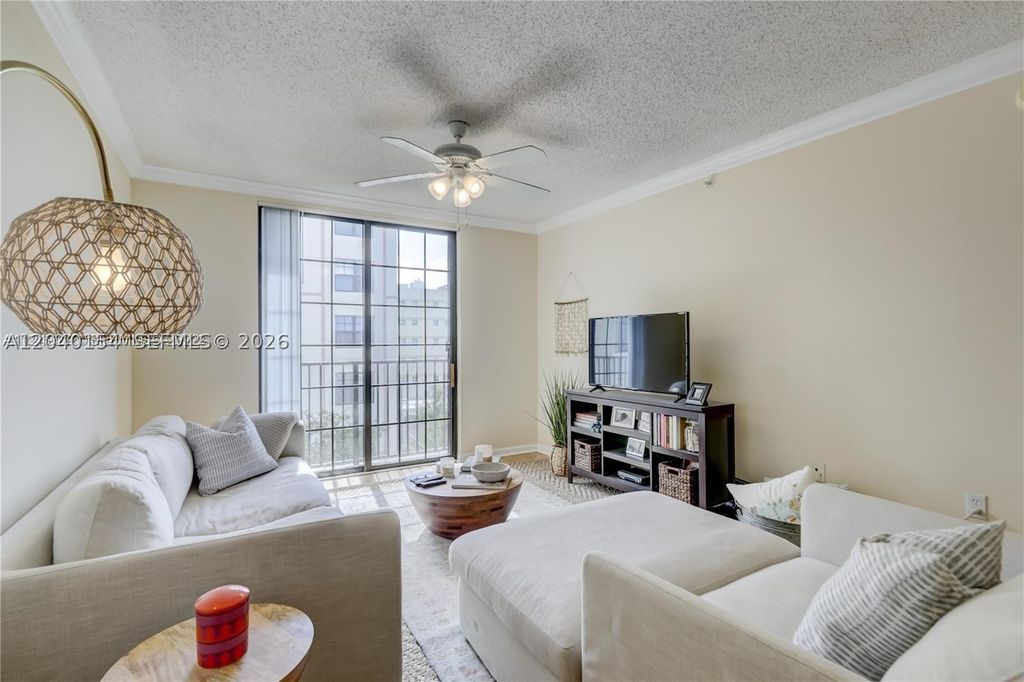 Photo of 1919 Van Buren St #620A, Hollywood, FL 33020 (MLS # A12040154)