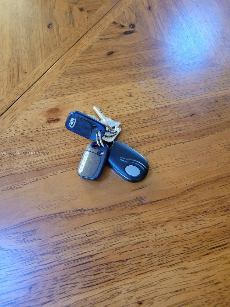 PLAZA TOWERS NORTH CONDO - Residential