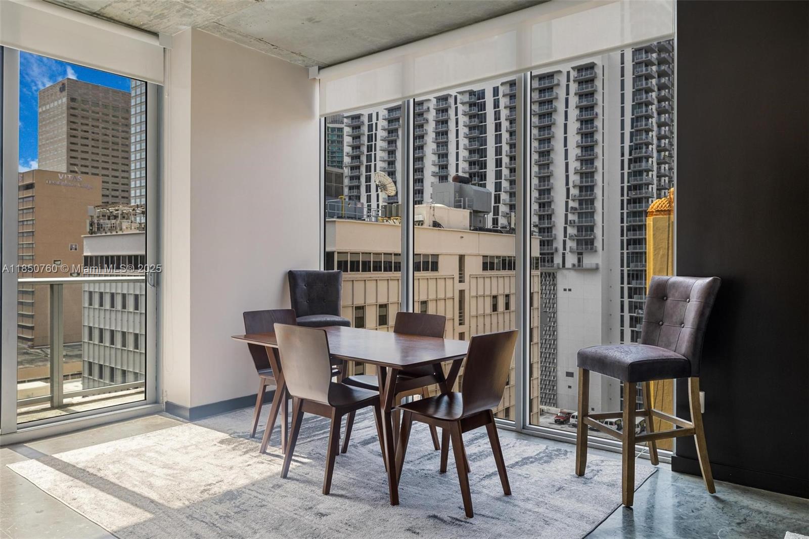 151 SE 1st St 401