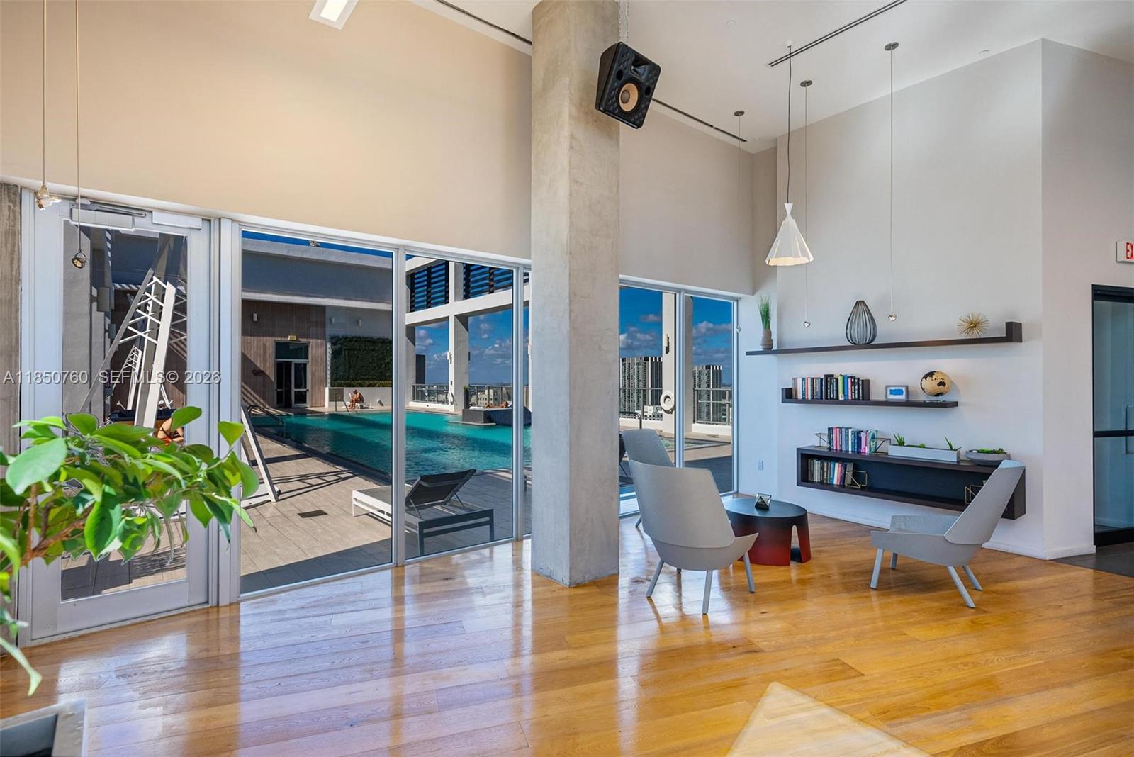 CENTRO CONDO - Residential