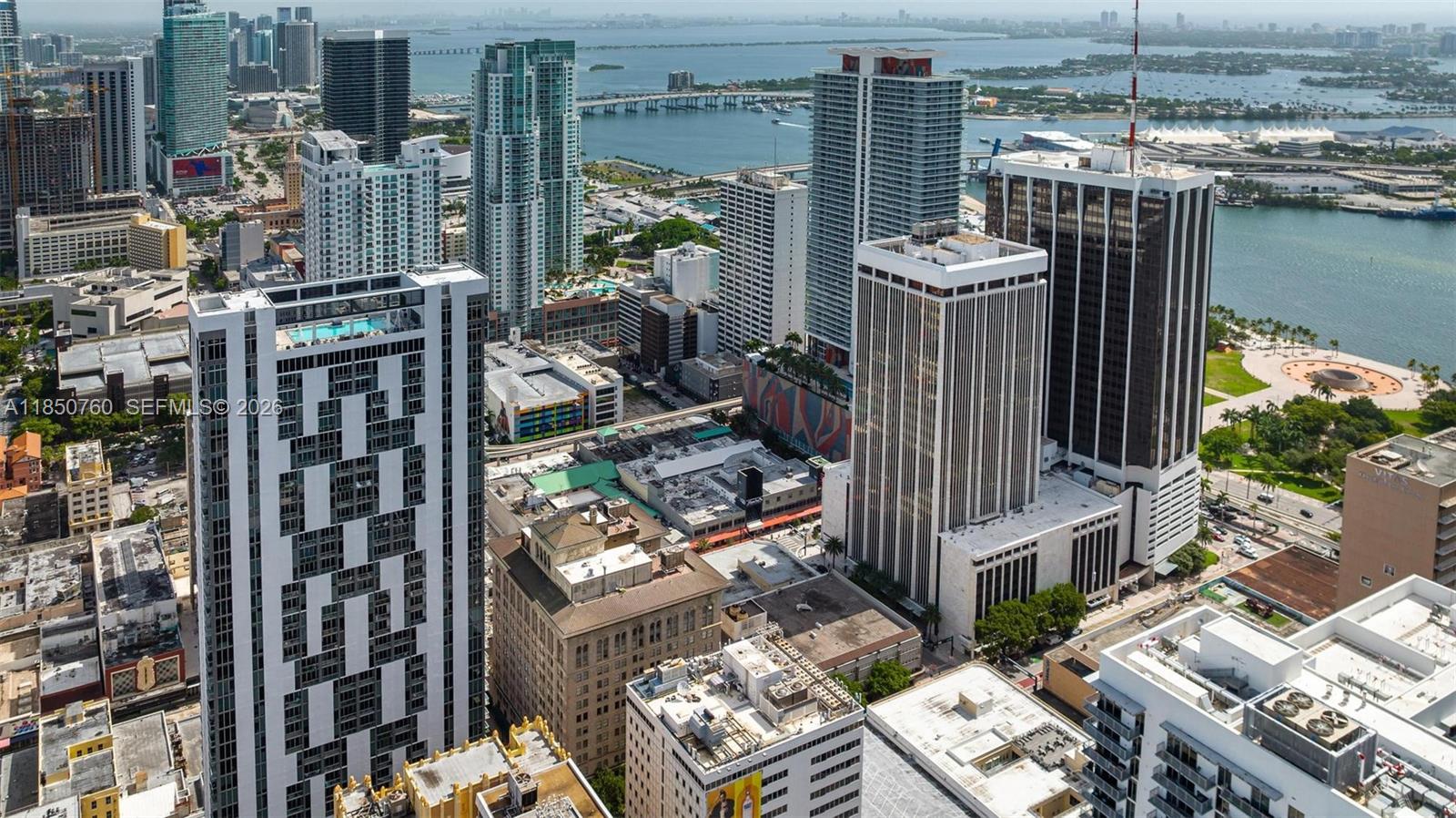 CENTRO CONDO - Residential