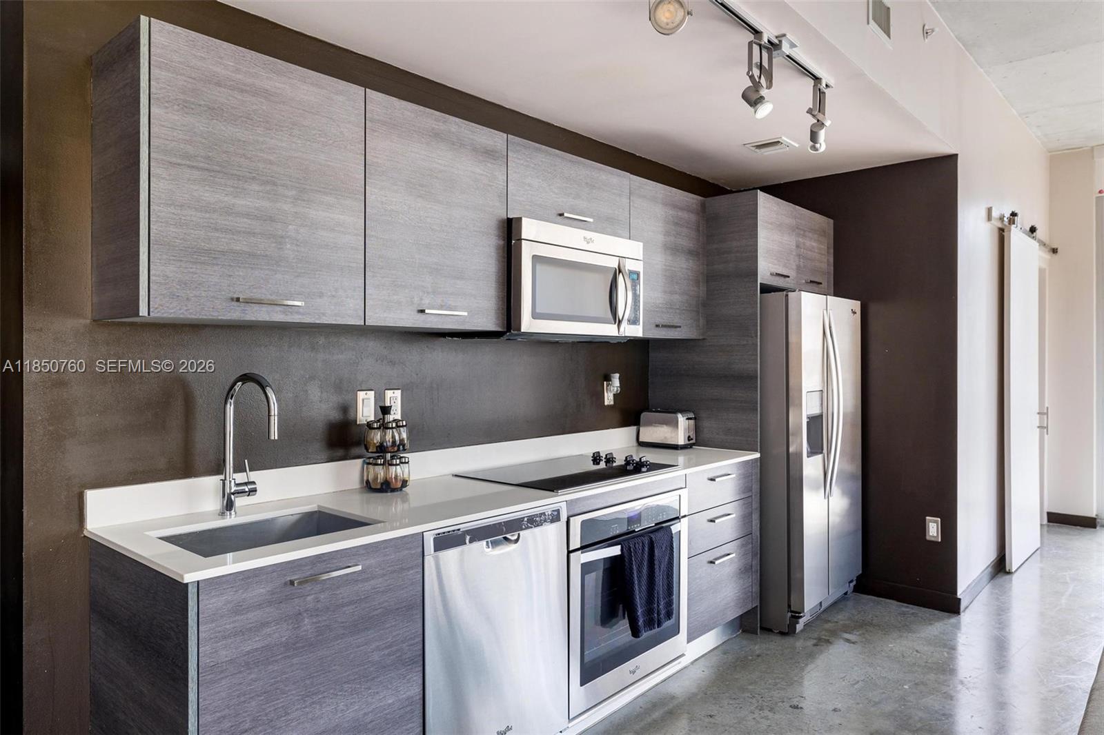 CENTRO CONDO - Residential